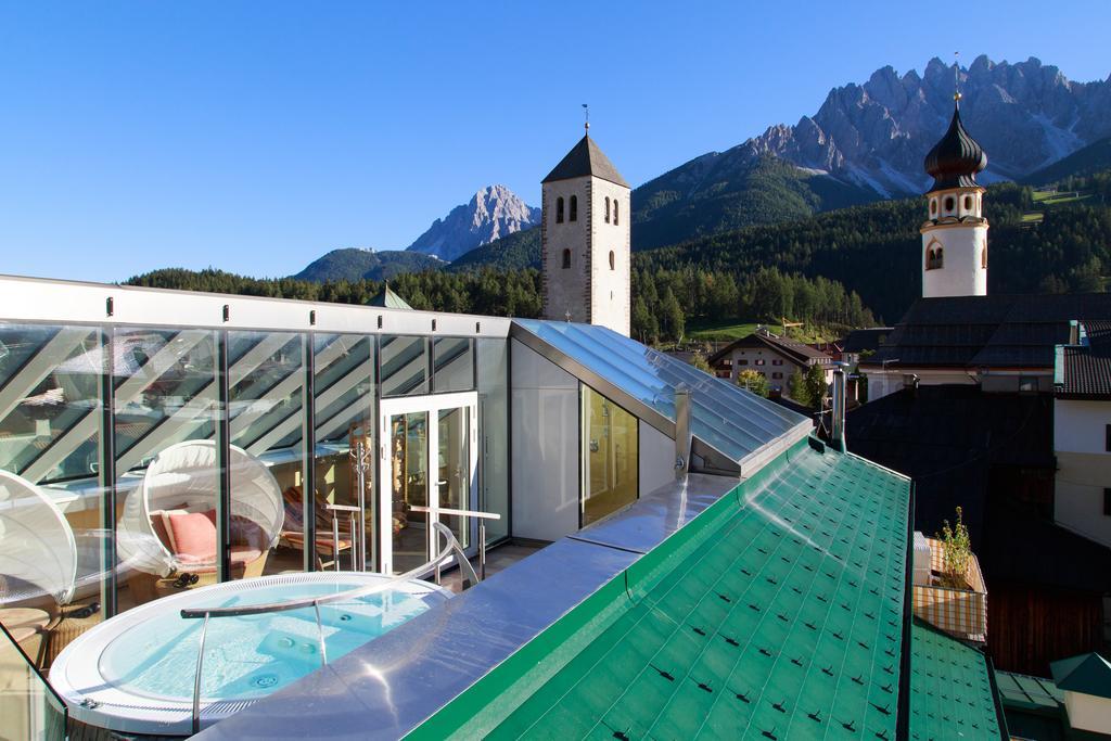 Hotel Cavallino Bianco - Weisses Roessl سان كانديدو المظهر الخارجي الصورة