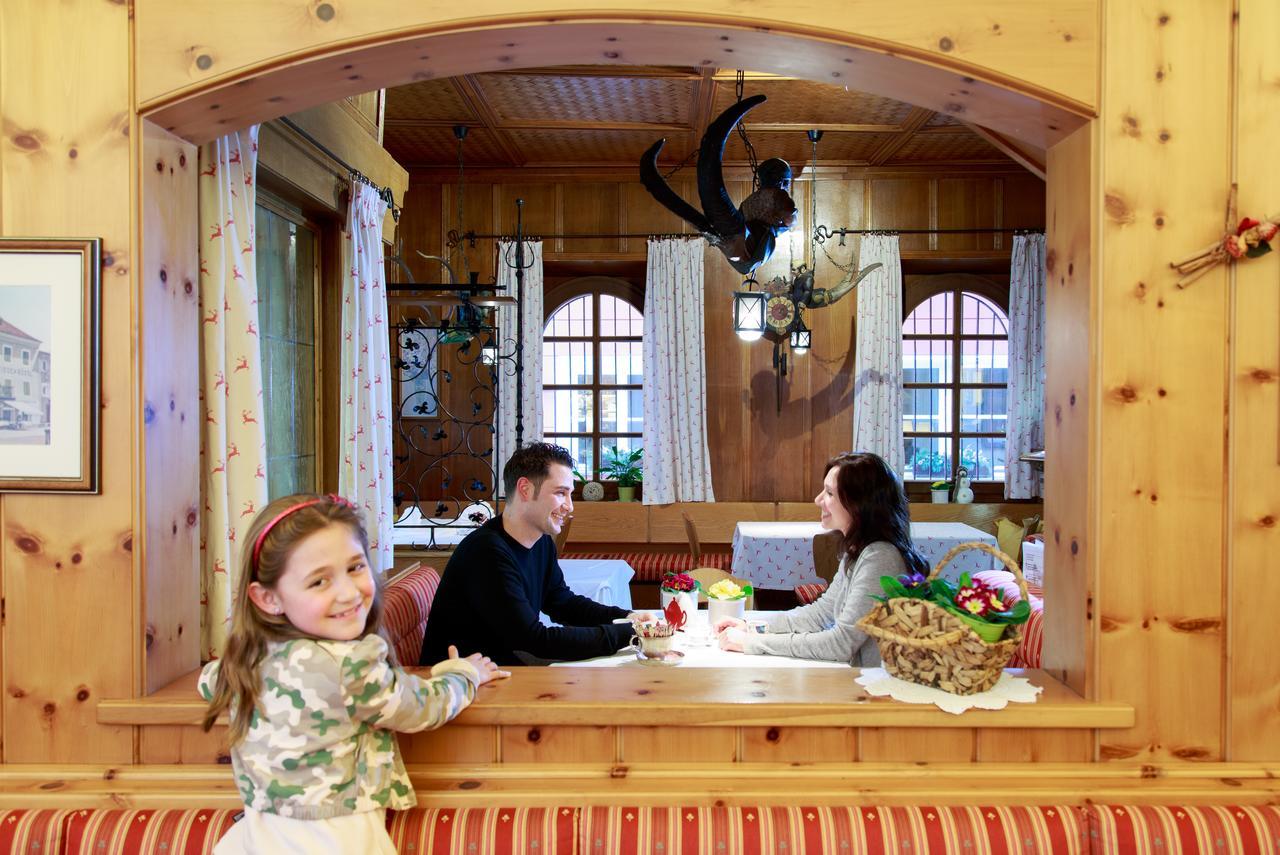 Hotel Cavallino Bianco - Weisses Roessl سان كانديدو المظهر الخارجي الصورة
